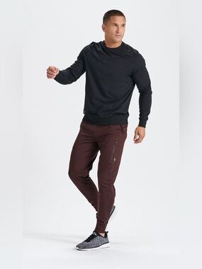 Vuori Sunday Performance Jogger Men’s Small Burgundy Maroon V416
